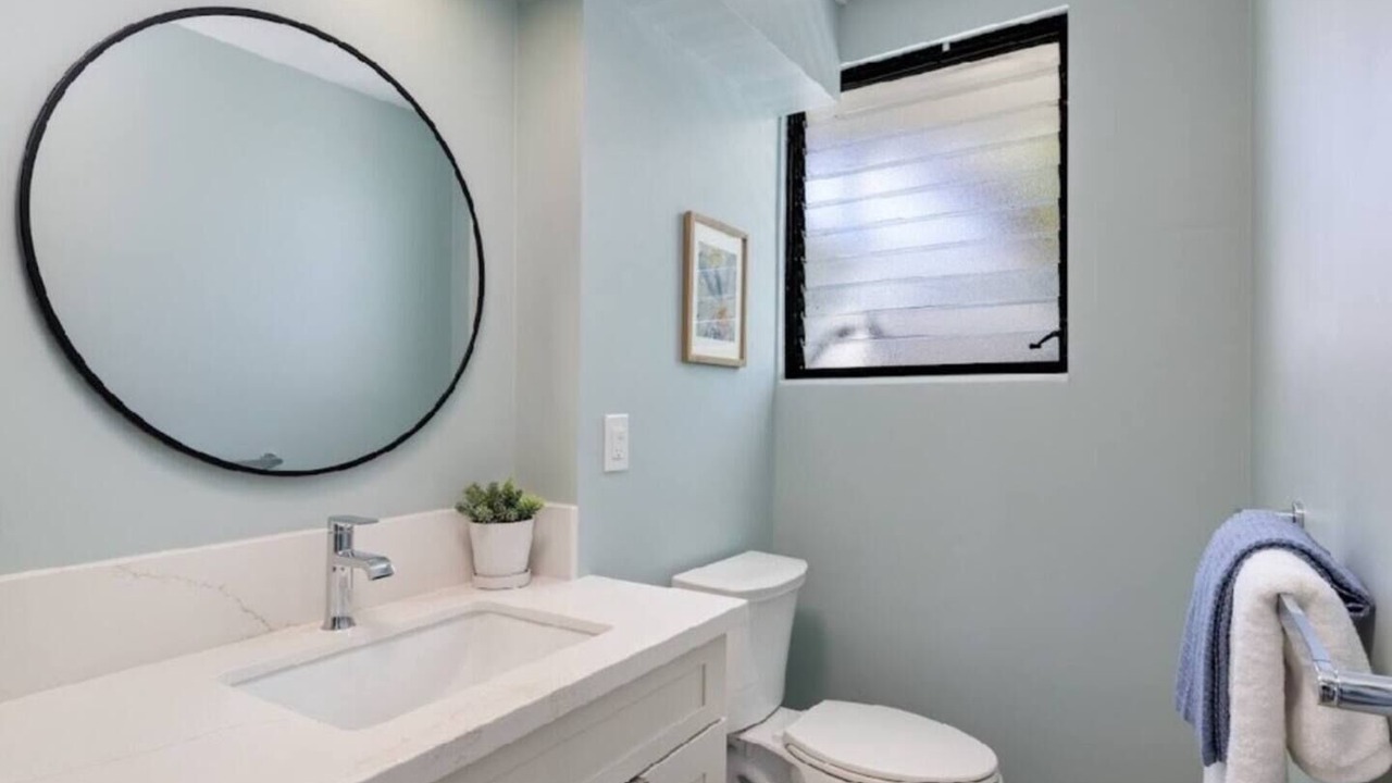 Photo of Bathroom in Diamond Head - Kapahulu - St. Louis
