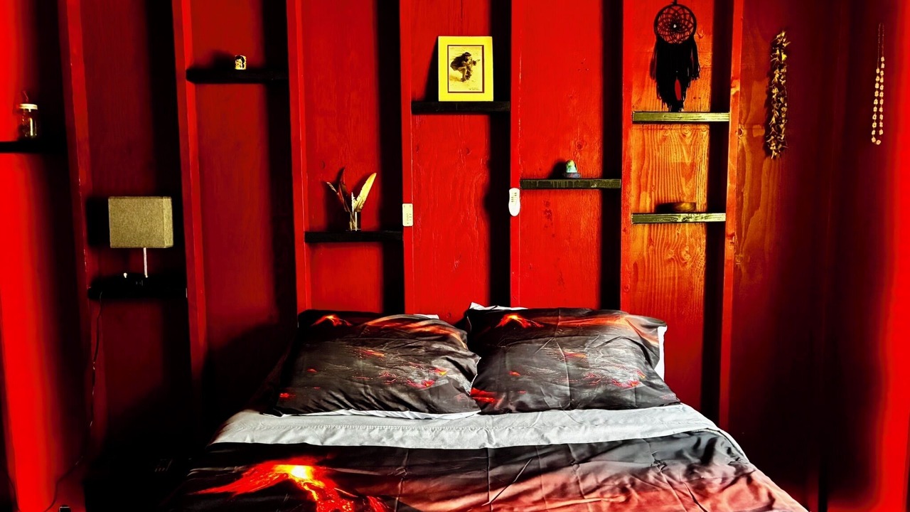 Photo of Bedroom in Eden Roc