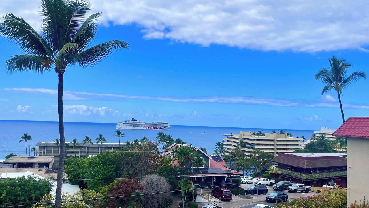 Photo of Others in Historic Kailua Village