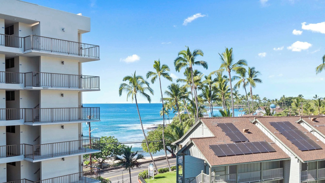 Photo of Others in Historic Kailua Village