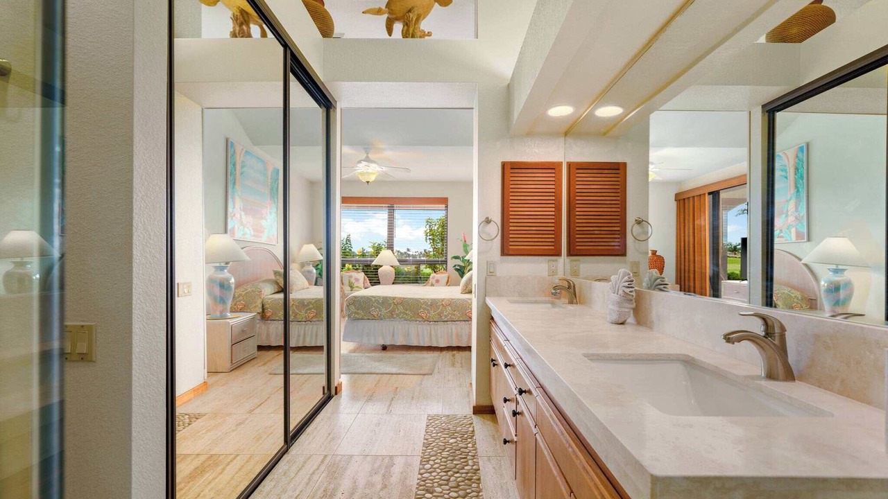 Photo of Bathroom in Waikoloa