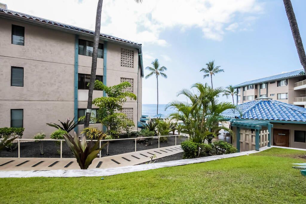 Photo of Others in Historic Kailua Village