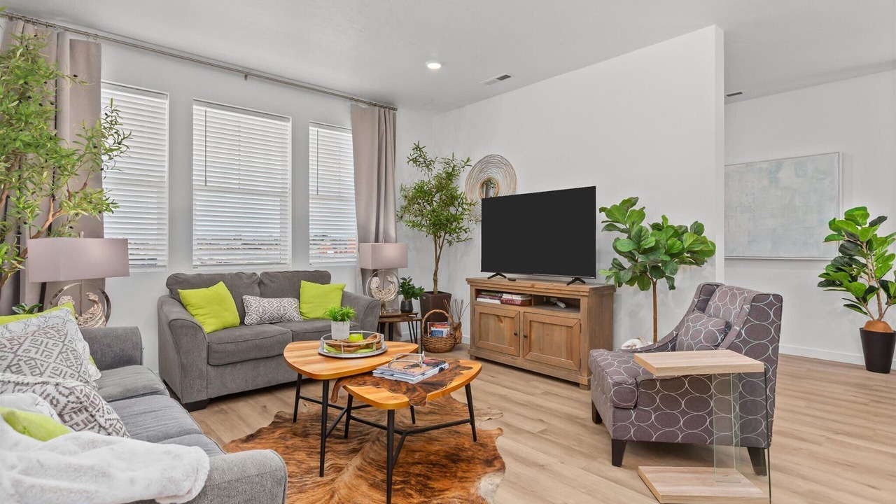 Photo of Livingroom in Eagle