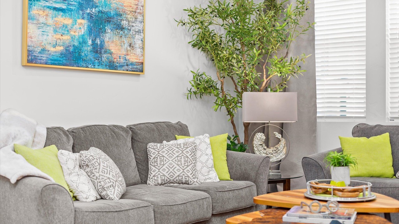 Photo of Livingroom in Eagle