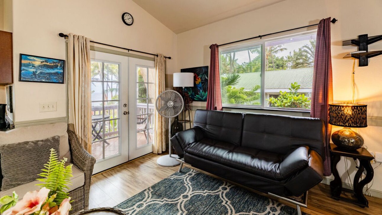 Photo of Livingroom in Kehena Beach Estates