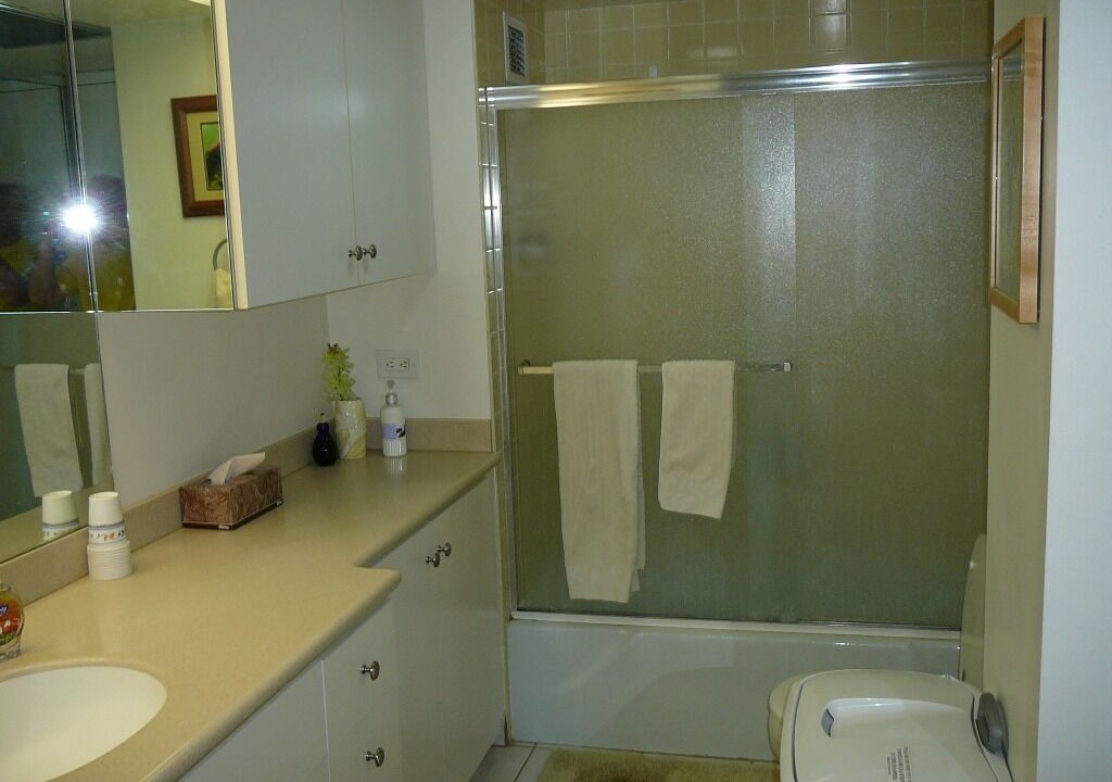 Photo of Bathroom in Makaha