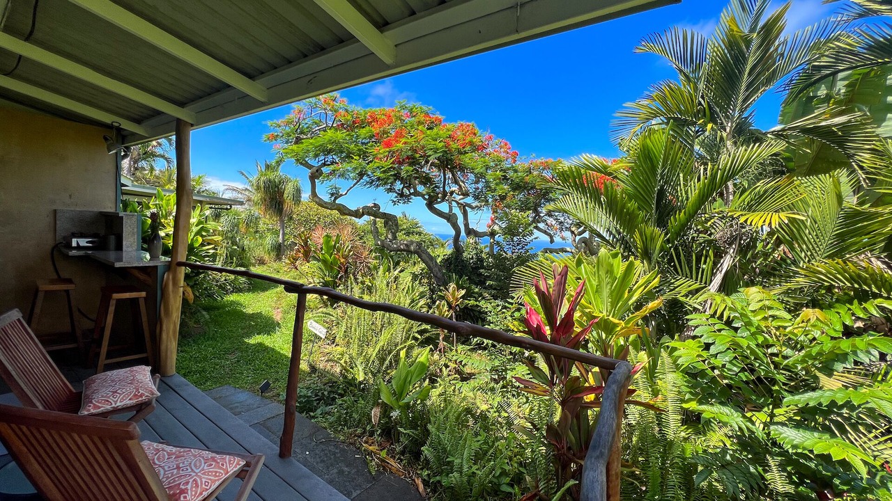 Photo of Patio Balcony in Kealakekua