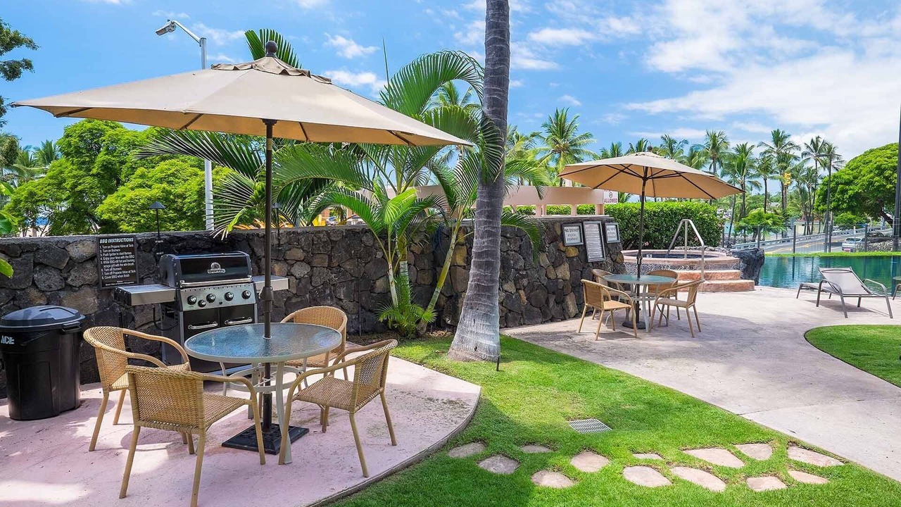 Photo of Outdoor in Kahaluu Bay
