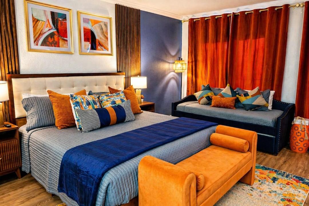Photo of Bedroom in Florida Center