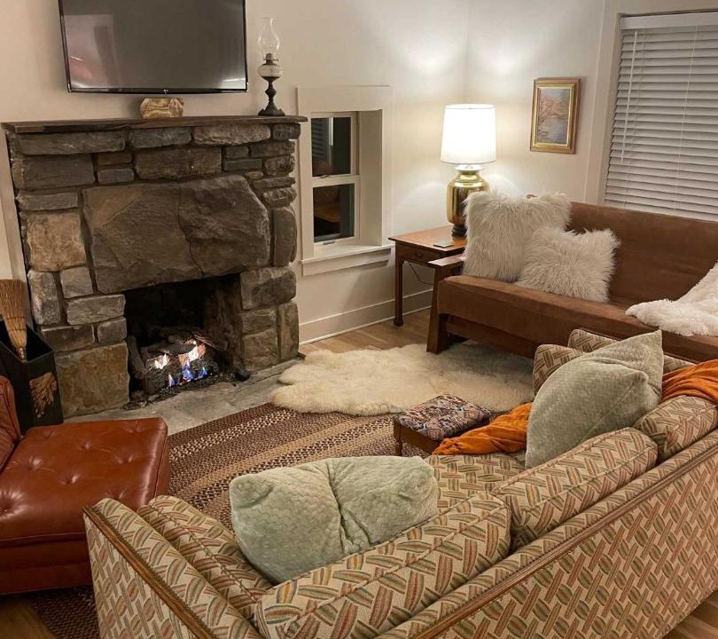 Photo of Livingroom in Weaverville