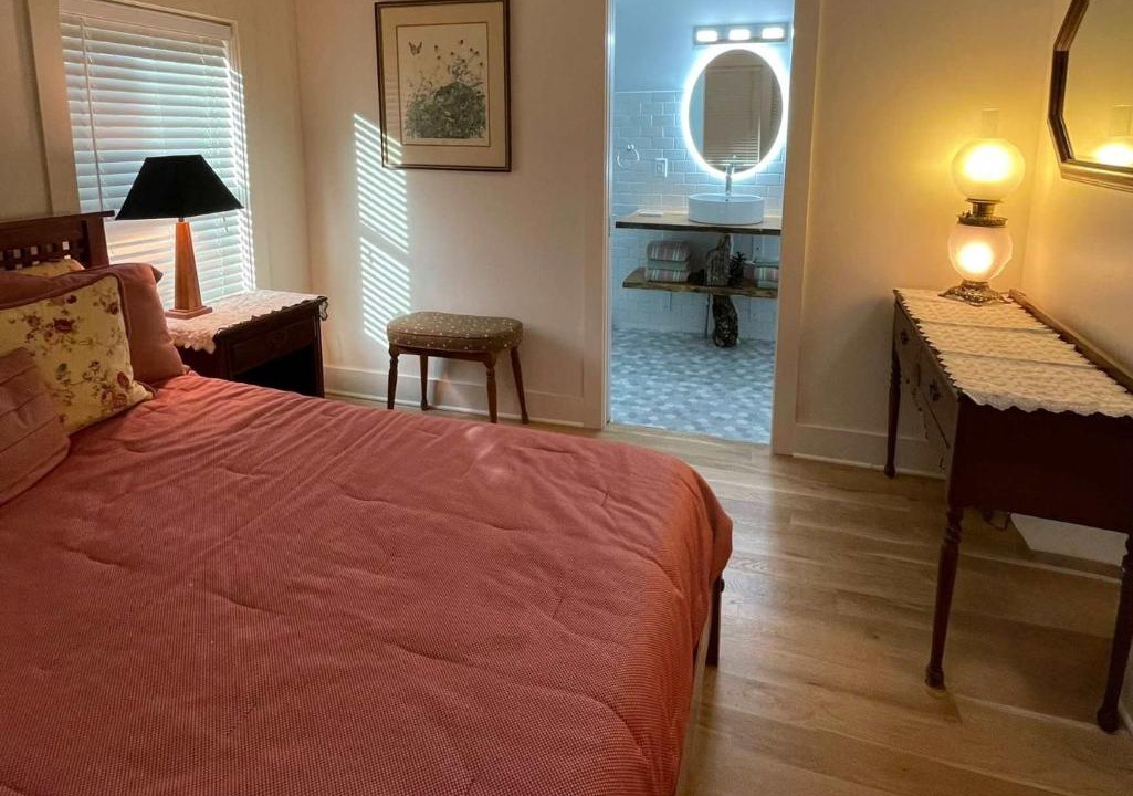 Photo of Bedroom in Weaverville