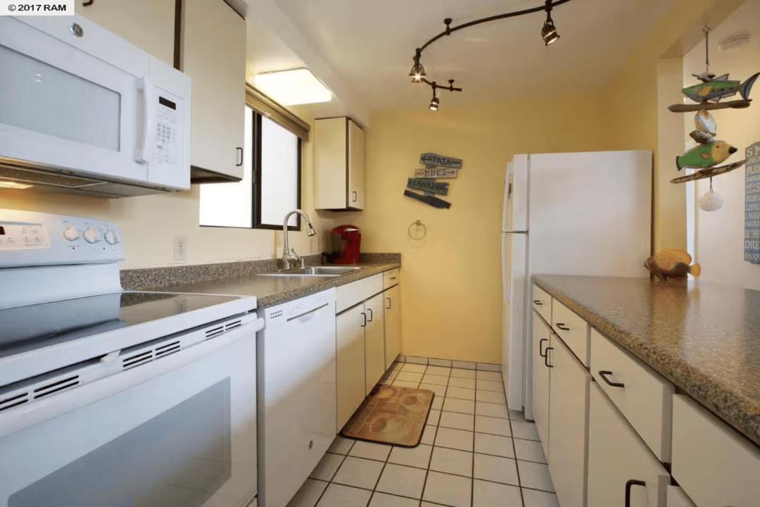 Photo of Kitchen in Maalaea