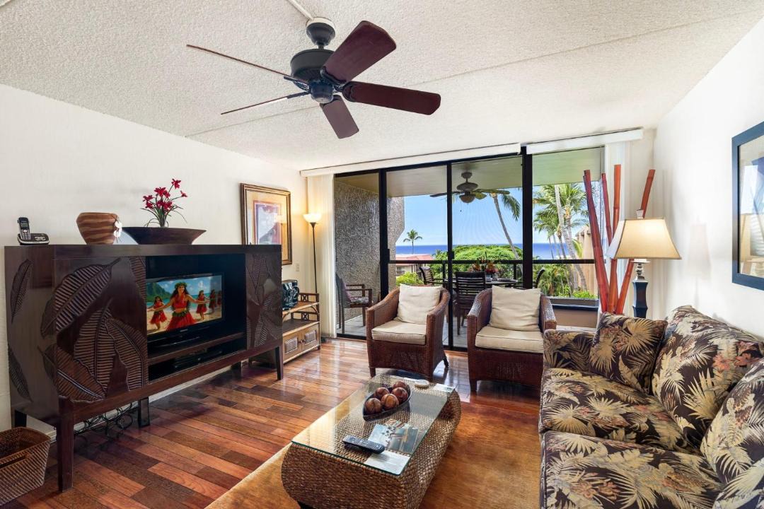 Photo of Others in Historic Kailua Village