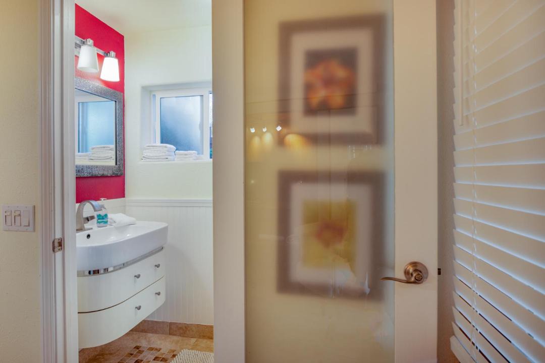 Photo of Bathroom in Kehena