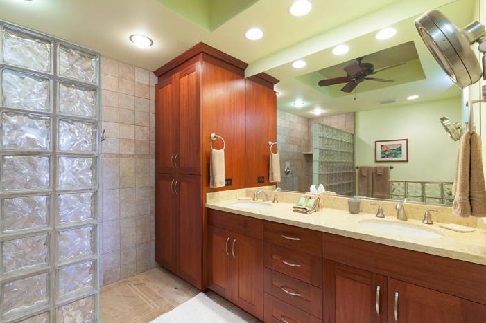 Photo of Bathroom in Waikoloa