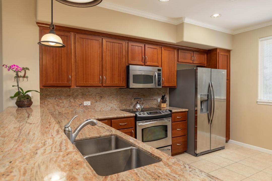 Photo of Kitchen in Waikoloa