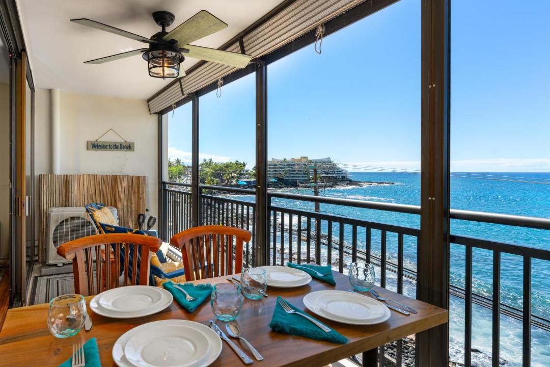Photo of Patio Balcony in Historic Kailua Village