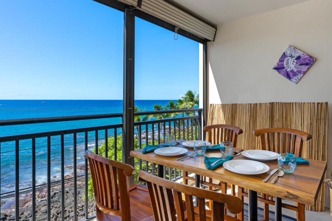 Photo of Patio Balcony in Historic Kailua Village