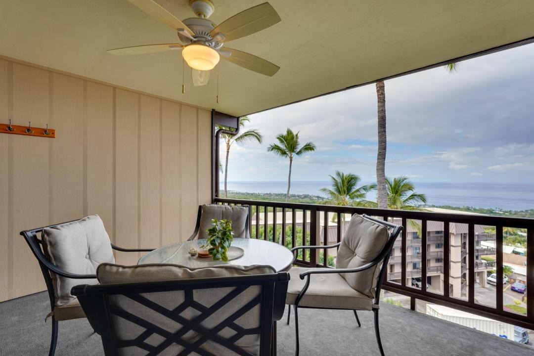 Photo of Patio Balcony in Kahaluu-Keauhou
