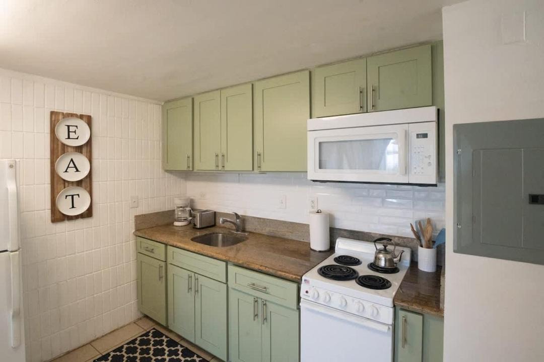 Photo of Kitchen in Punaluu