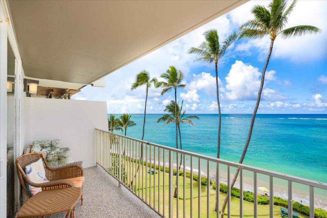Photo of Patio Balcony in Punaluu