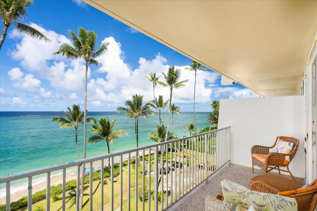 Photo of Patio Balcony in Punaluu