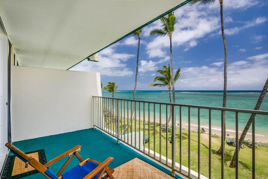 Photo of Patio Balcony in Punaluu