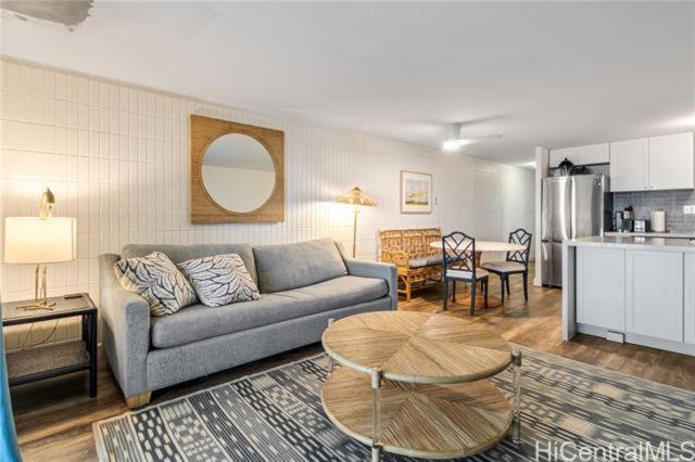 Photo of Livingroom in Punaluu