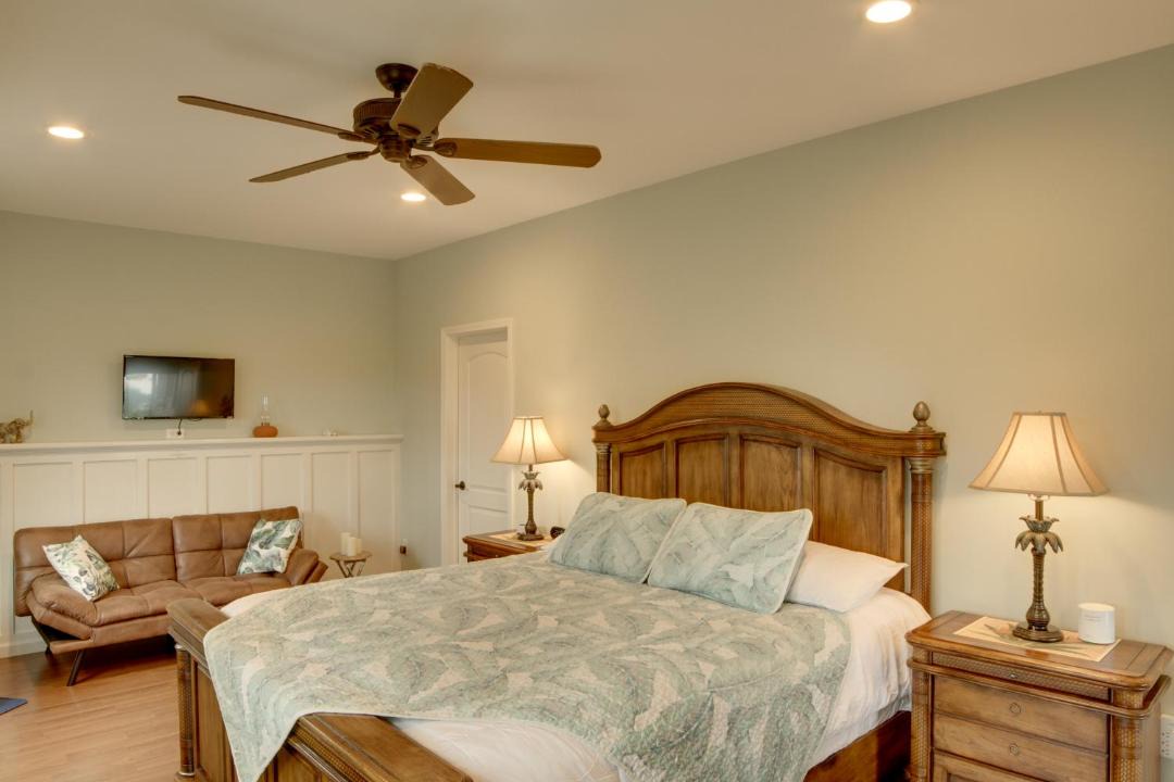 Photo of Bedroom in Discovery Harbour