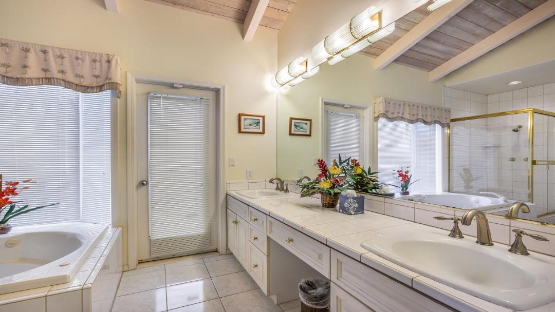 Photo of Bathroom in Kailua-Kona