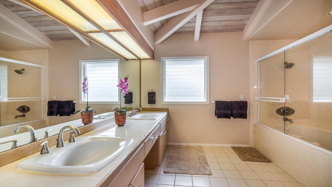 Photo of Bathroom in Kailua-Kona