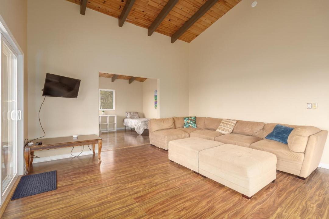Photo of Livingroom in Fern Acres