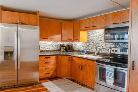 Photo of Kitchen in Punaluu