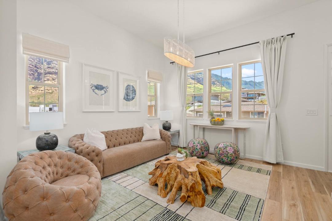 Photo of Livingroom in Makaha Valley