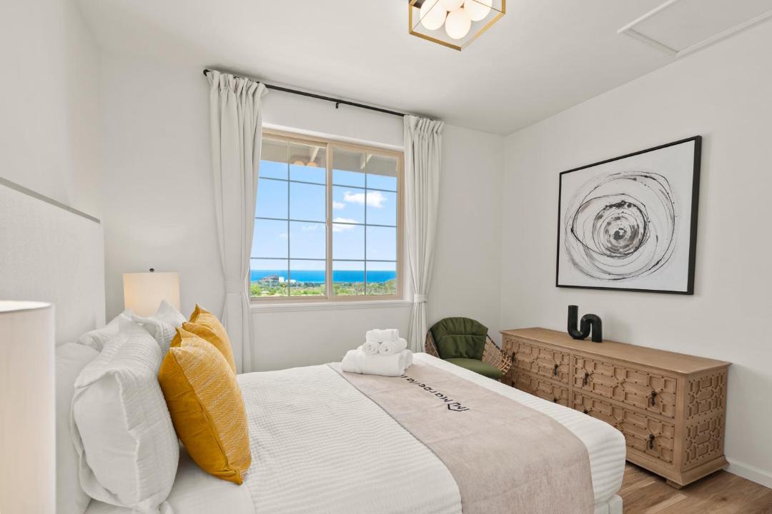 Photo of Bedroom in Makaha Valley