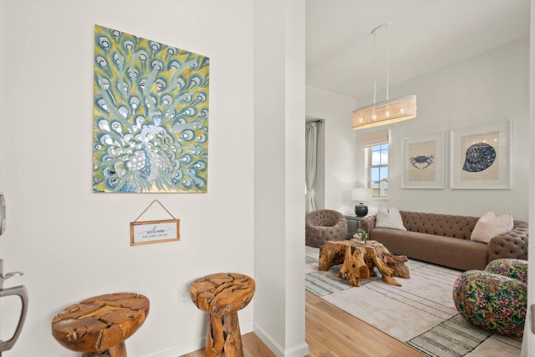 Photo of Livingroom in Makaha Valley