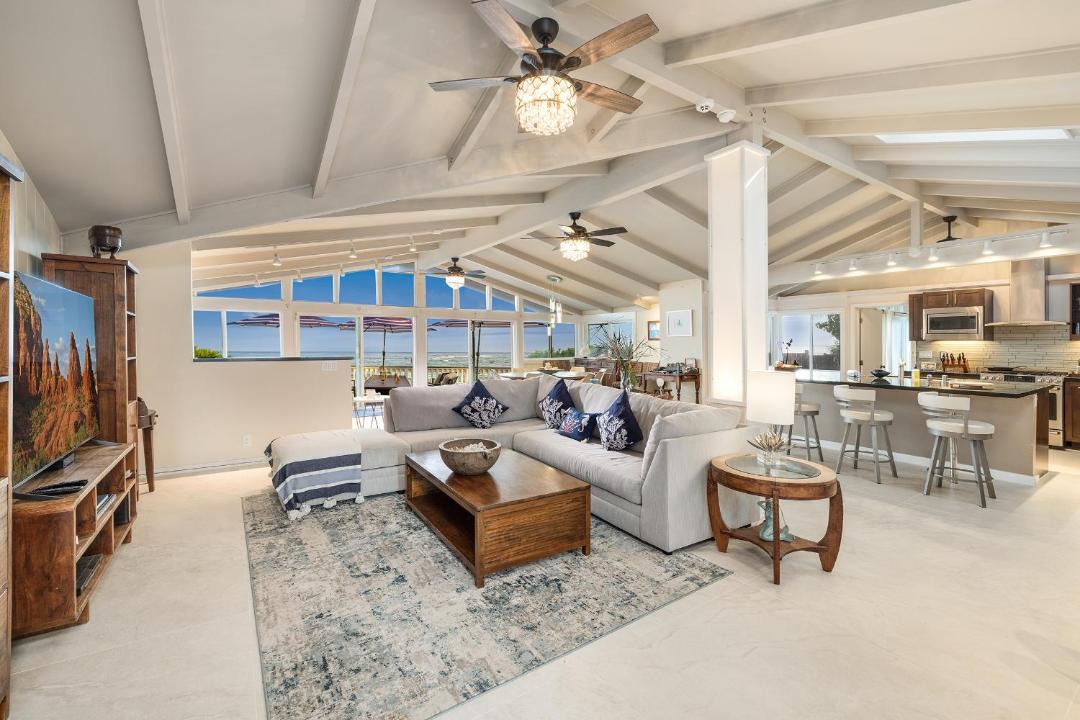 Photo of Livingroom in Waialee