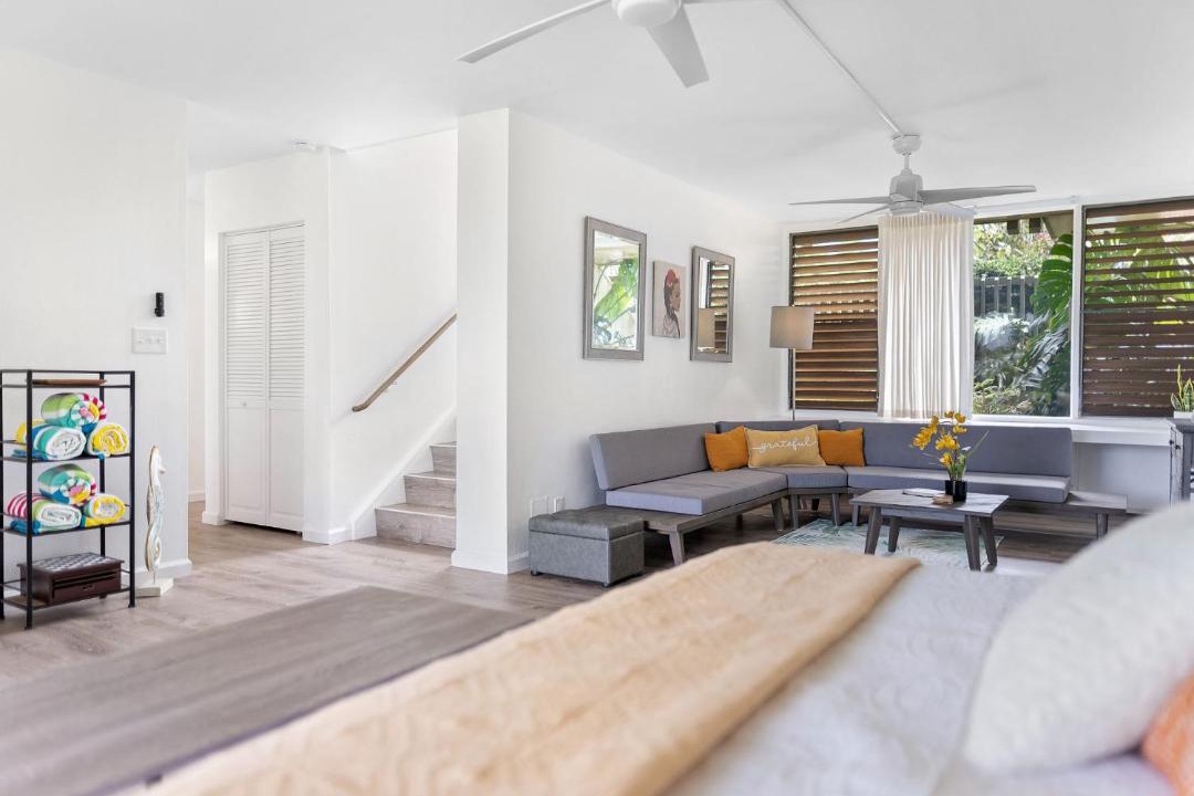 Photo of Livingroom in Kahuku