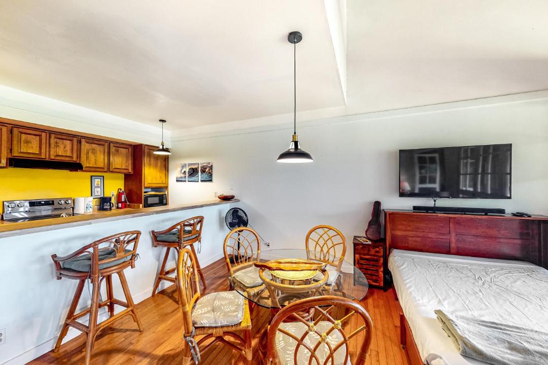 Photo of Livingroom in Maunaloa