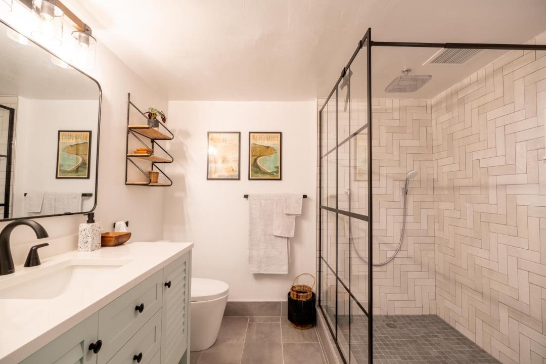 Photo of Bathroom in Historic Kailua Village