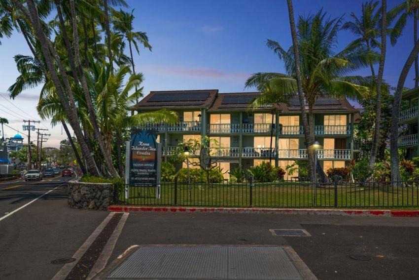 Photo of Others in Historic Kailua Village
