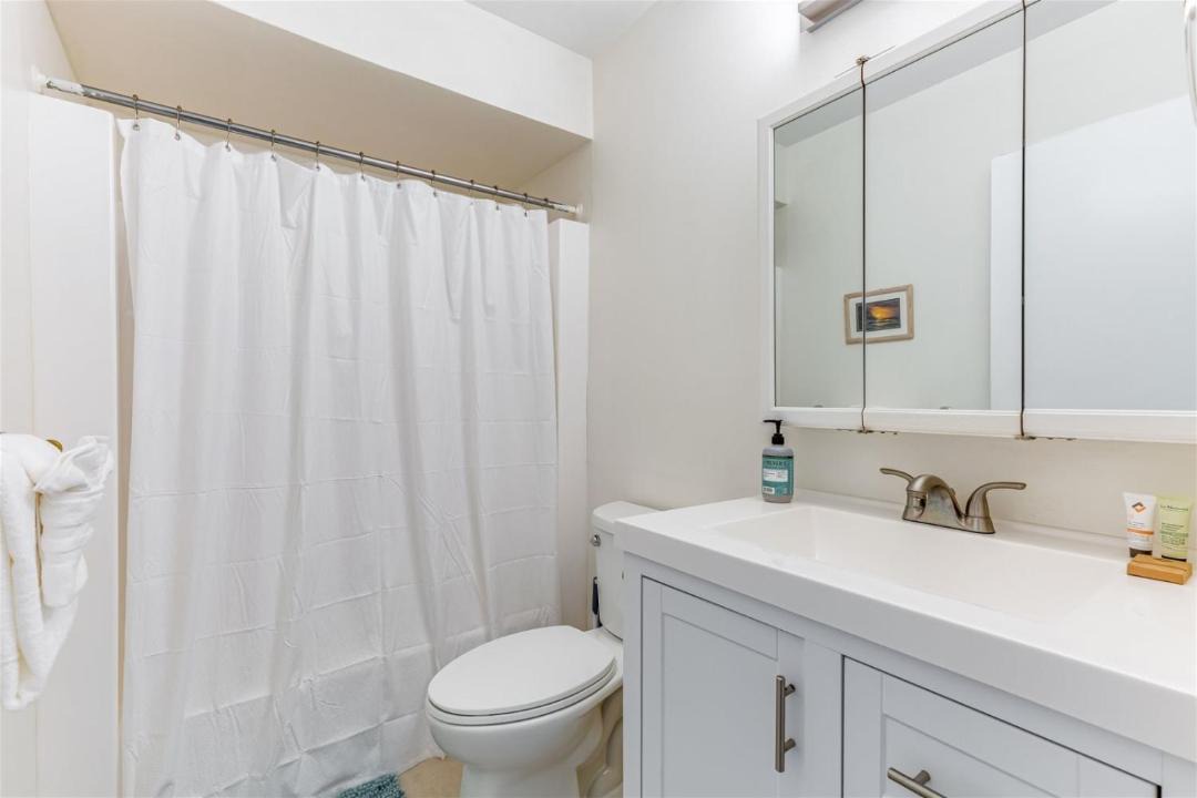 Photo of Bathroom in Kahuku