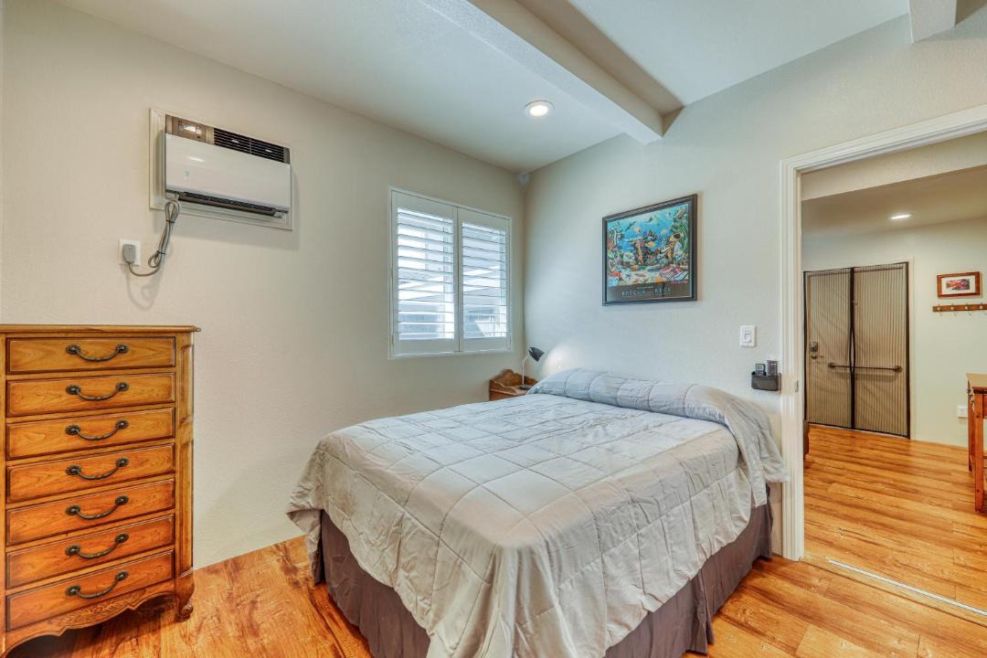 Photo of Bedroom in Diamond Head - Kapahulu - St. Louis