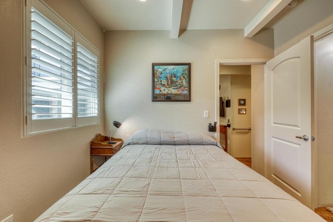 Photo of Bedroom in Diamond Head - Kapahulu - St. Louis