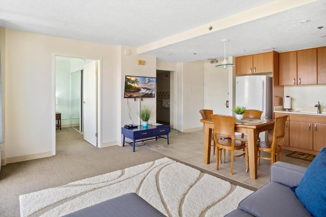 Photo of Livingroom in Waikiki