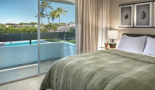 Room, 1 King Bed, Pool View