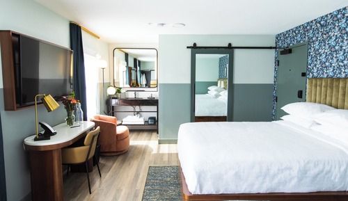 Standard Room, 2 Queen Beds, Accessible Bathtub (Mobility Accessible)