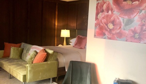 Luxury Single Room