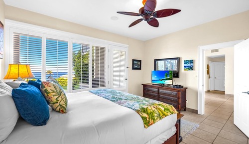 Villa, 2 Bedrooms (Oceanfront, Sleeps 6 (KBV-14G4))