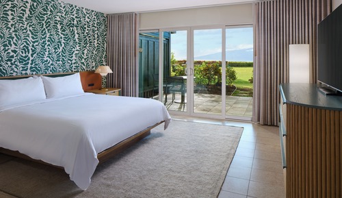 Bungalow Oceanfront King with Lanai